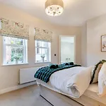 2 Bed In Oc-h32509