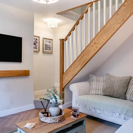 2 Bed In Oc-h32509 펜션 휫비