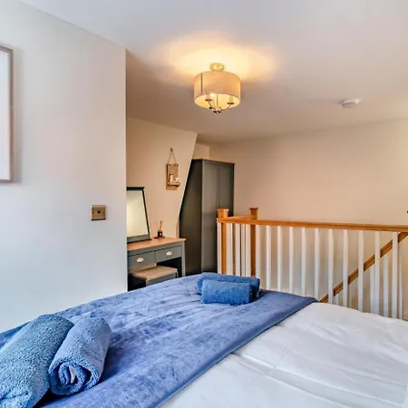 2 Bed In Oc-h32509 Semesterbostad